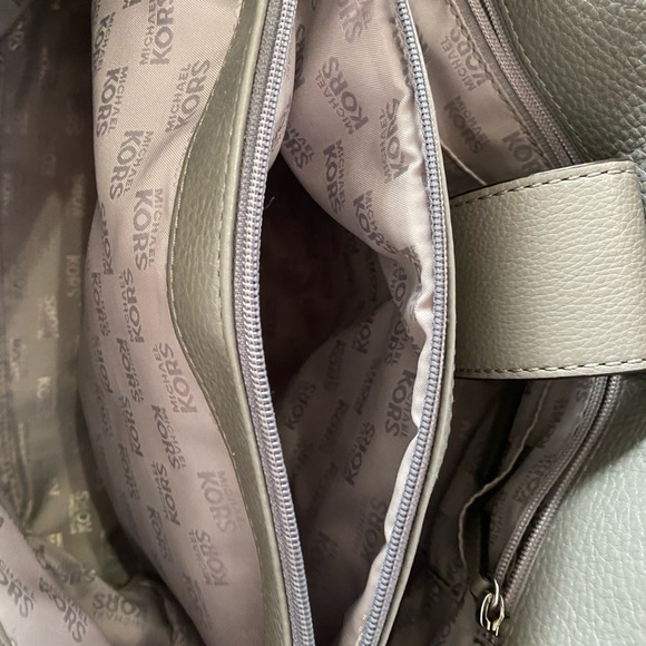 Michael Kors handbag - Picture 4 of 4